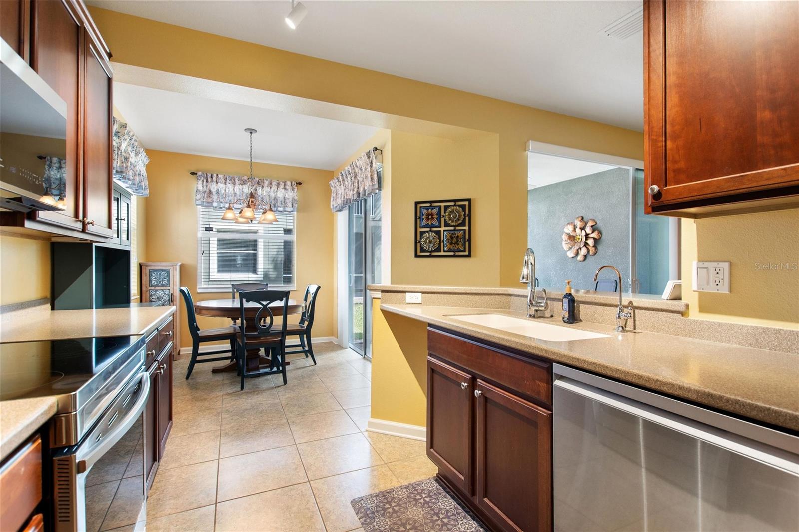 Image 10 of 36 For 2148 River Turia Circle 2148