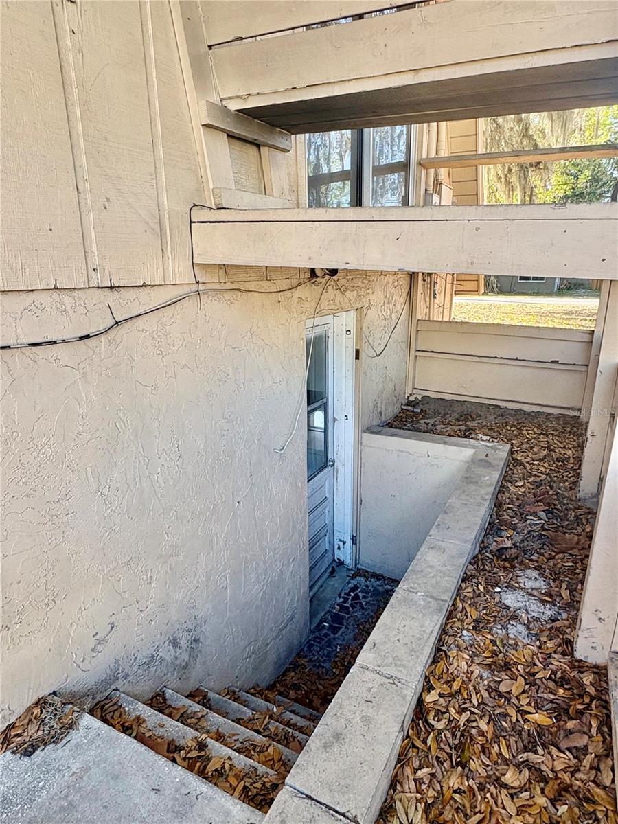 Image 10 of 41 For 501 Lanier Avenue