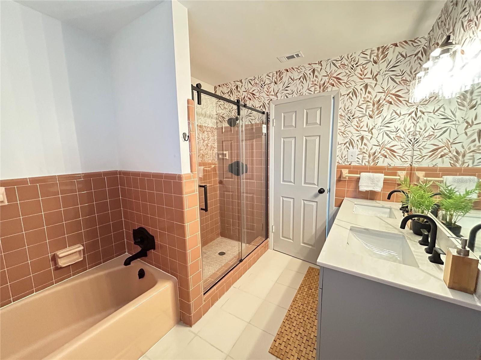 Image 13 of 35 For 4909 Fleetwood Street