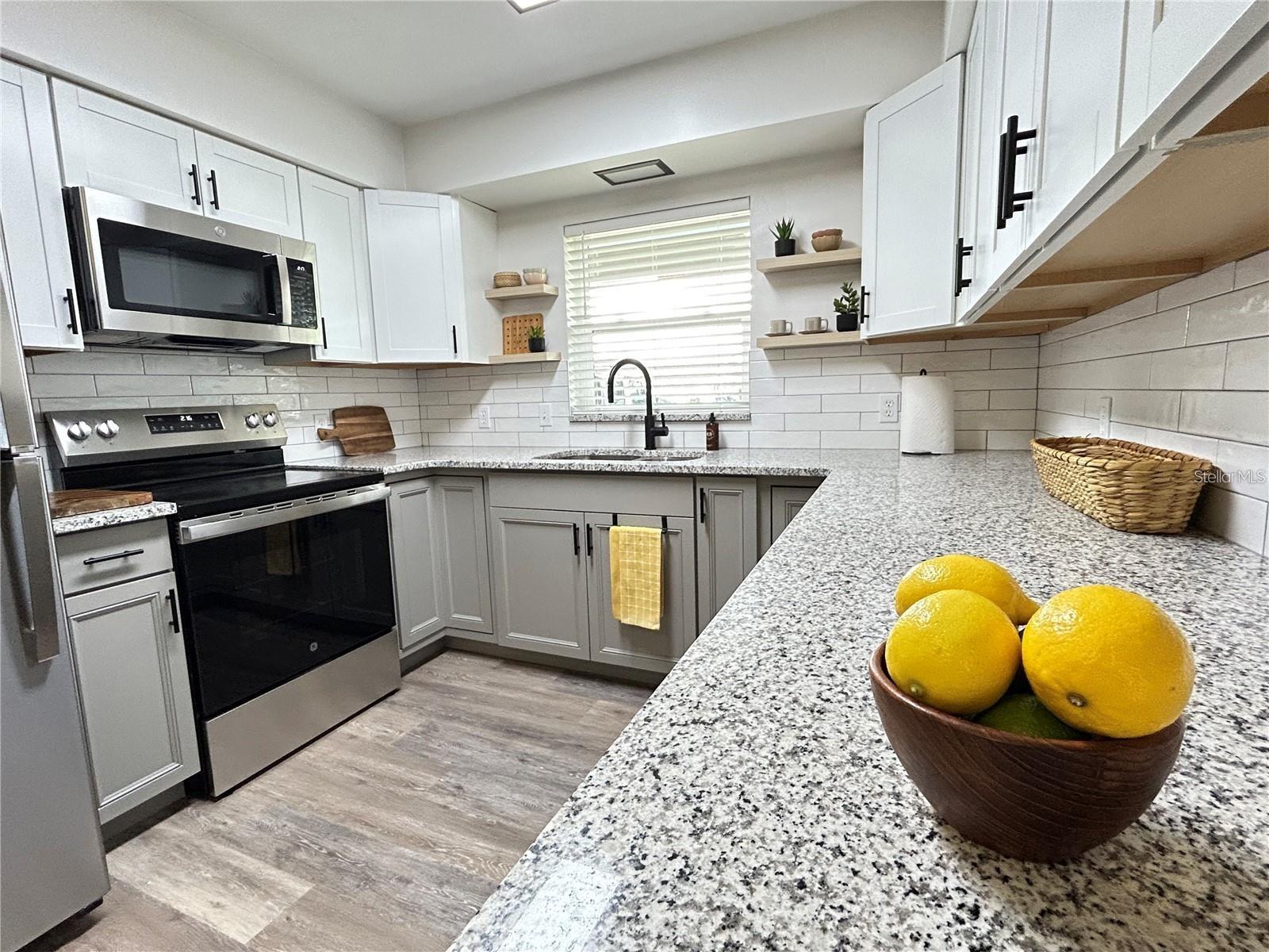 Image 2 of 35 For 4909 Fleetwood Street