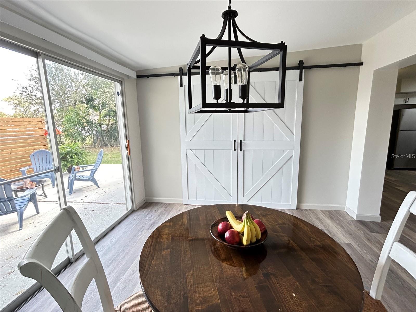 Image 22 of 35 For 4909 Fleetwood Street