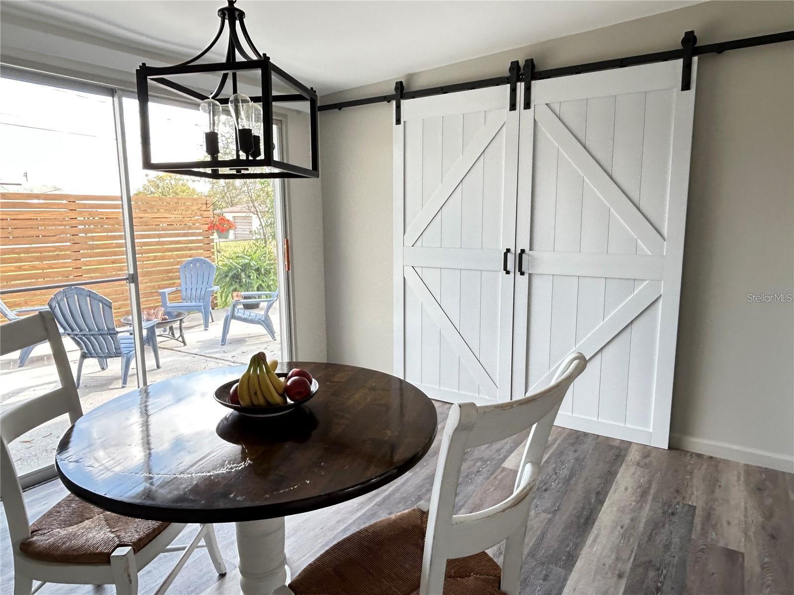 Image 23 of 35 For 4909 Fleetwood Street