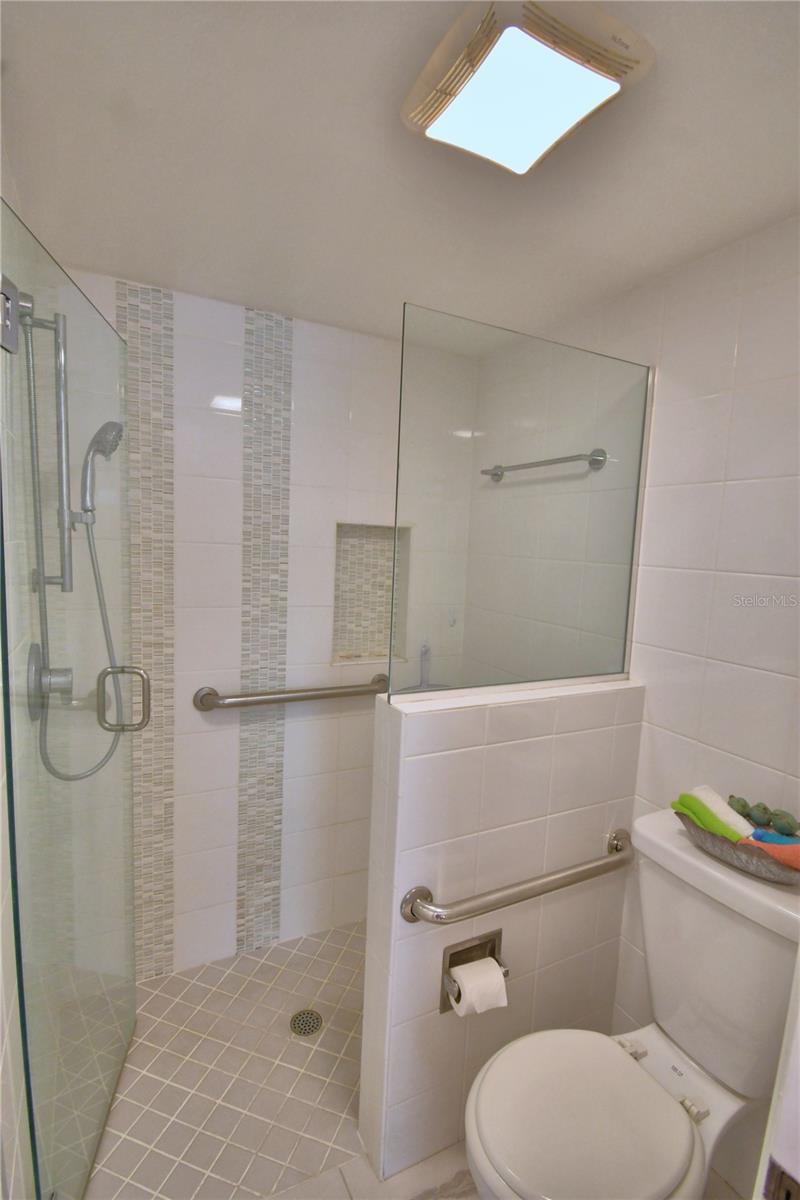 Image 28 of 49 For 345 24th Street Nw 23