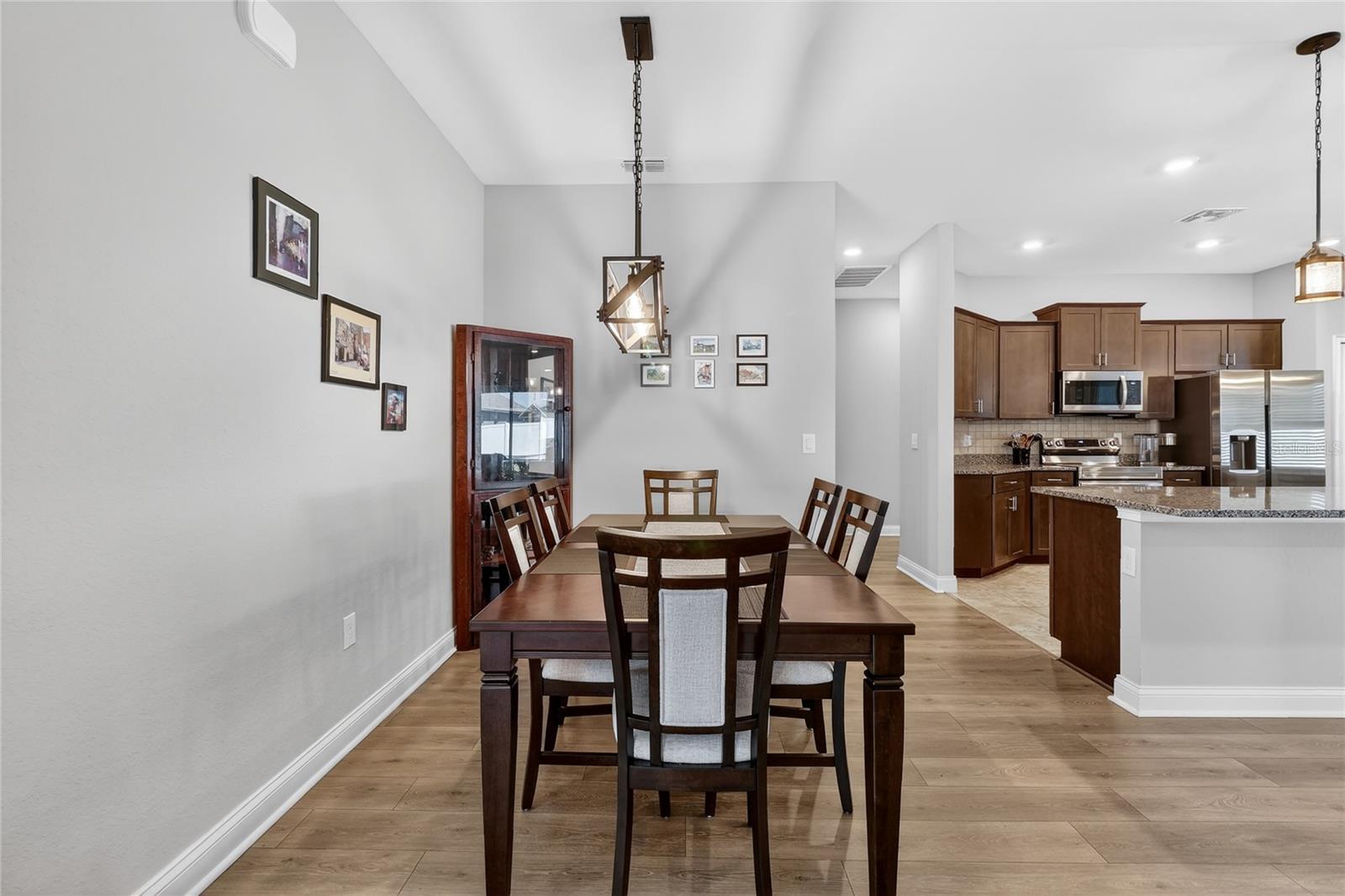 Image 10 of 61 For 6847 Treymont Drive