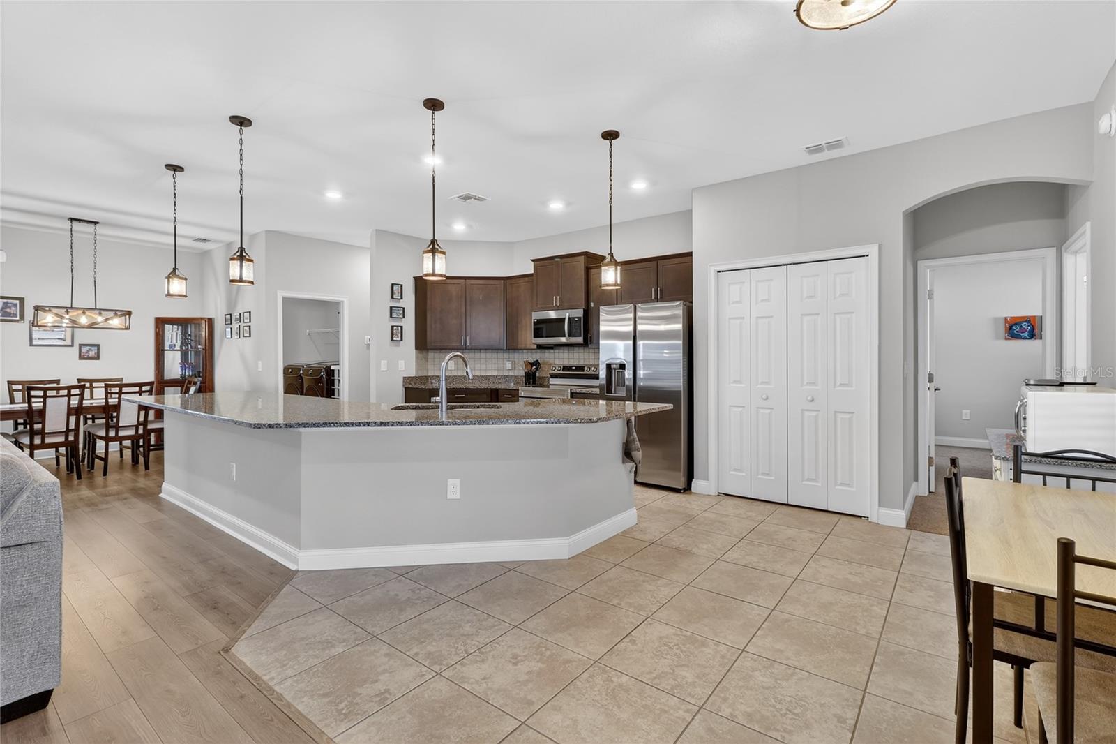 Image 17 of 61 For 6847 Treymont Drive