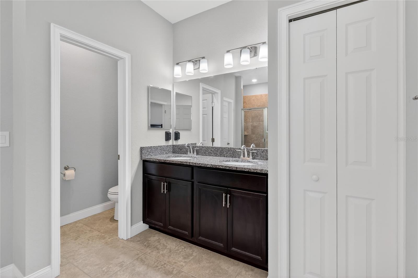 Image 28 of 61 For 6847 Treymont Drive