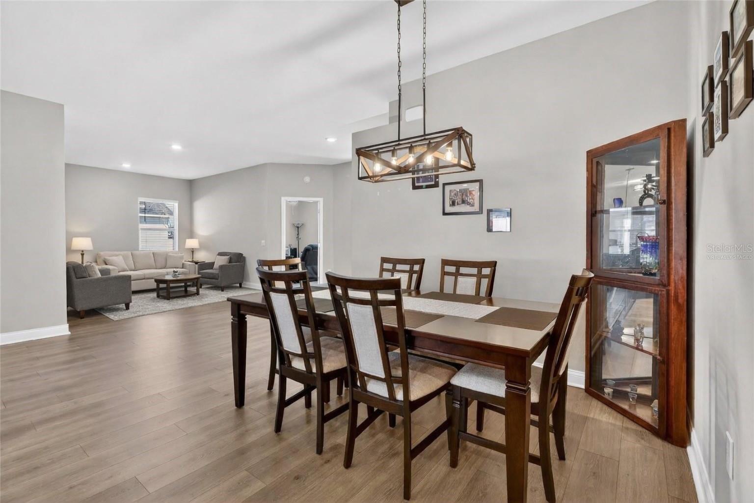 Image 8 of 61 For 6847 Treymont Drive