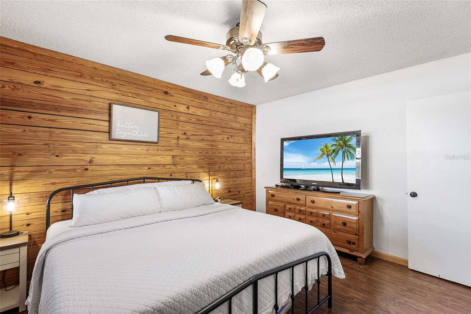 Image 10 of 47 For 1233 Saint Anne Shrine Road