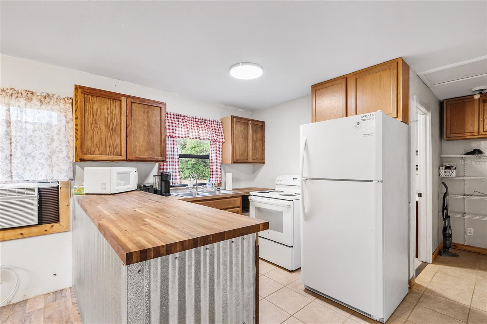 Image 22 of 47 For 1233 Saint Anne Shrine Road