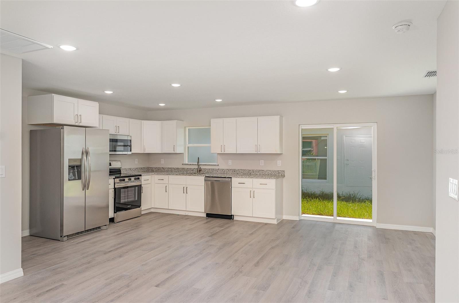 Image 3 of 18 For 306-308 Ave P Nw