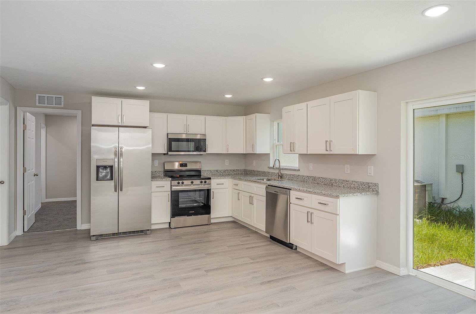 Image 4 of 18 For 306-308 Ave P Nw