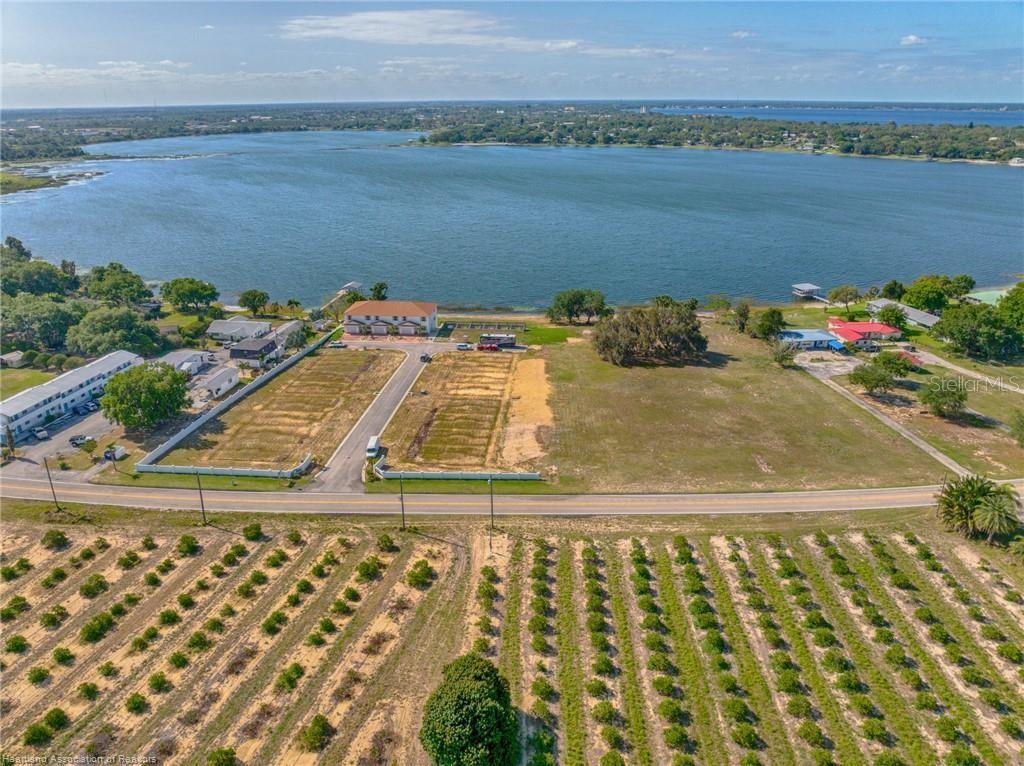 Image 3 of 18 For 1900 Oasis Boulevard