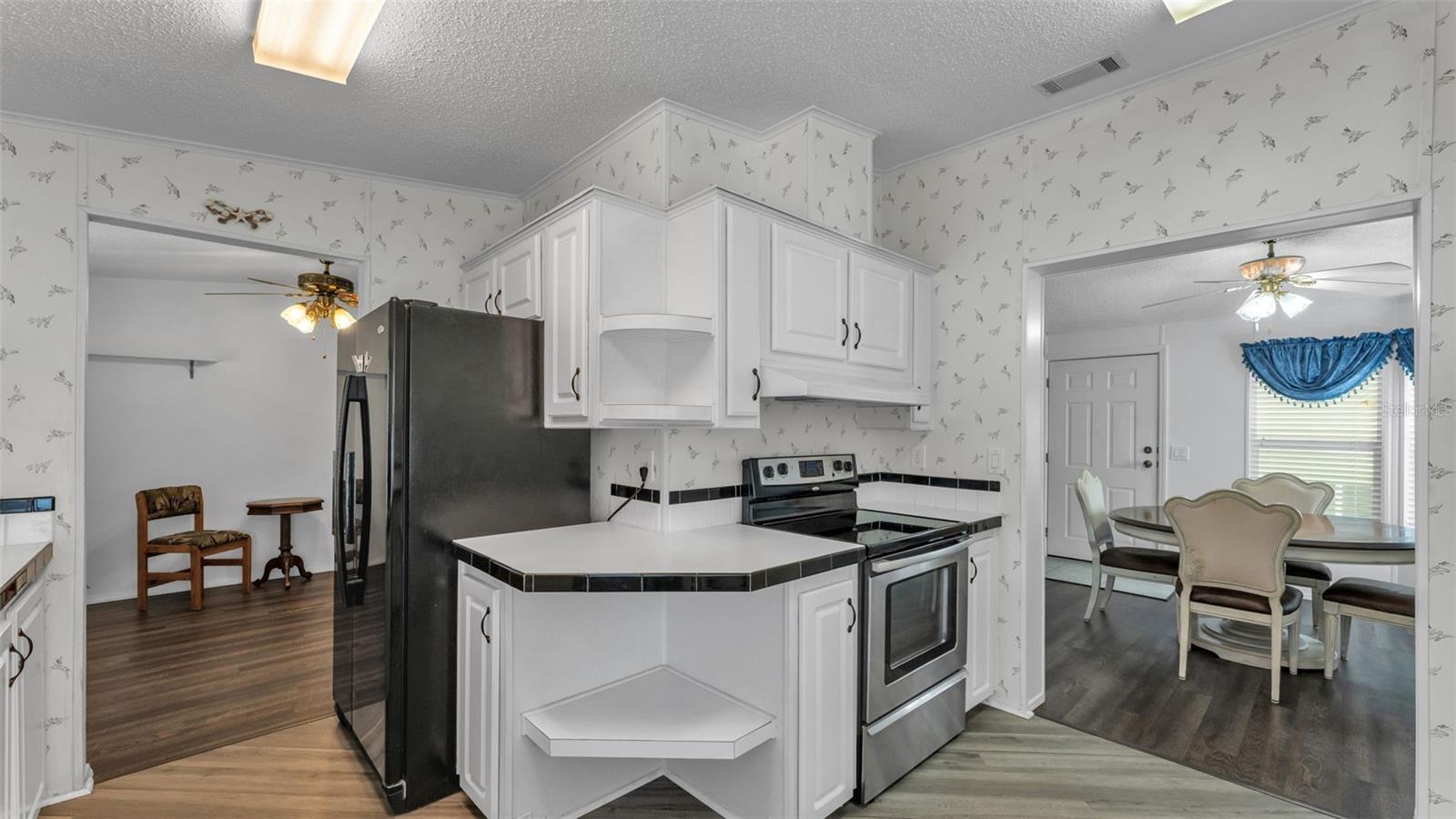 Image 11 of 39 For 5248 Island View Circle S