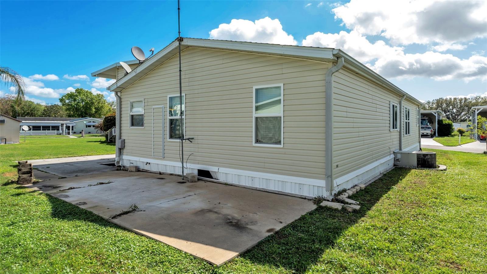 Image 31 of 39 For 5248 Island View Circle S