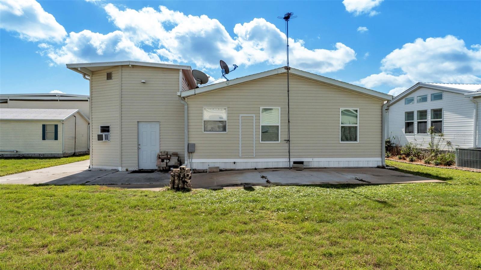 Image 32 of 39 For 5248 Island View Circle S