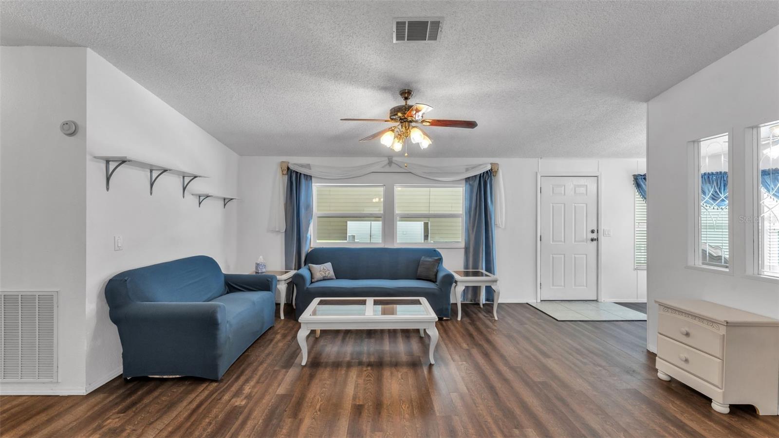 Image 7 of 39 For 5248 Island View Circle S