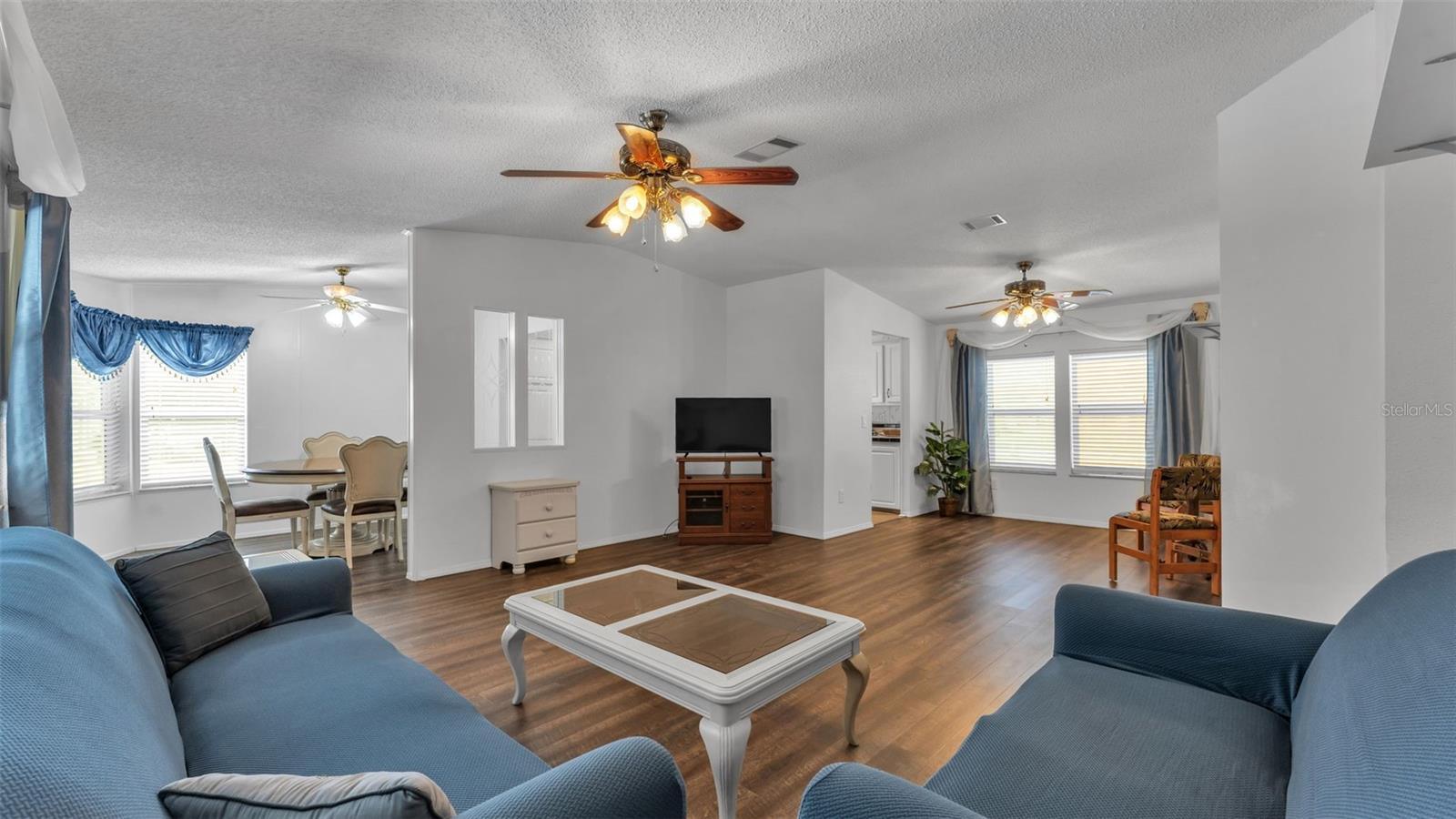 Image 9 of 39 For 5248 Island View Circle S