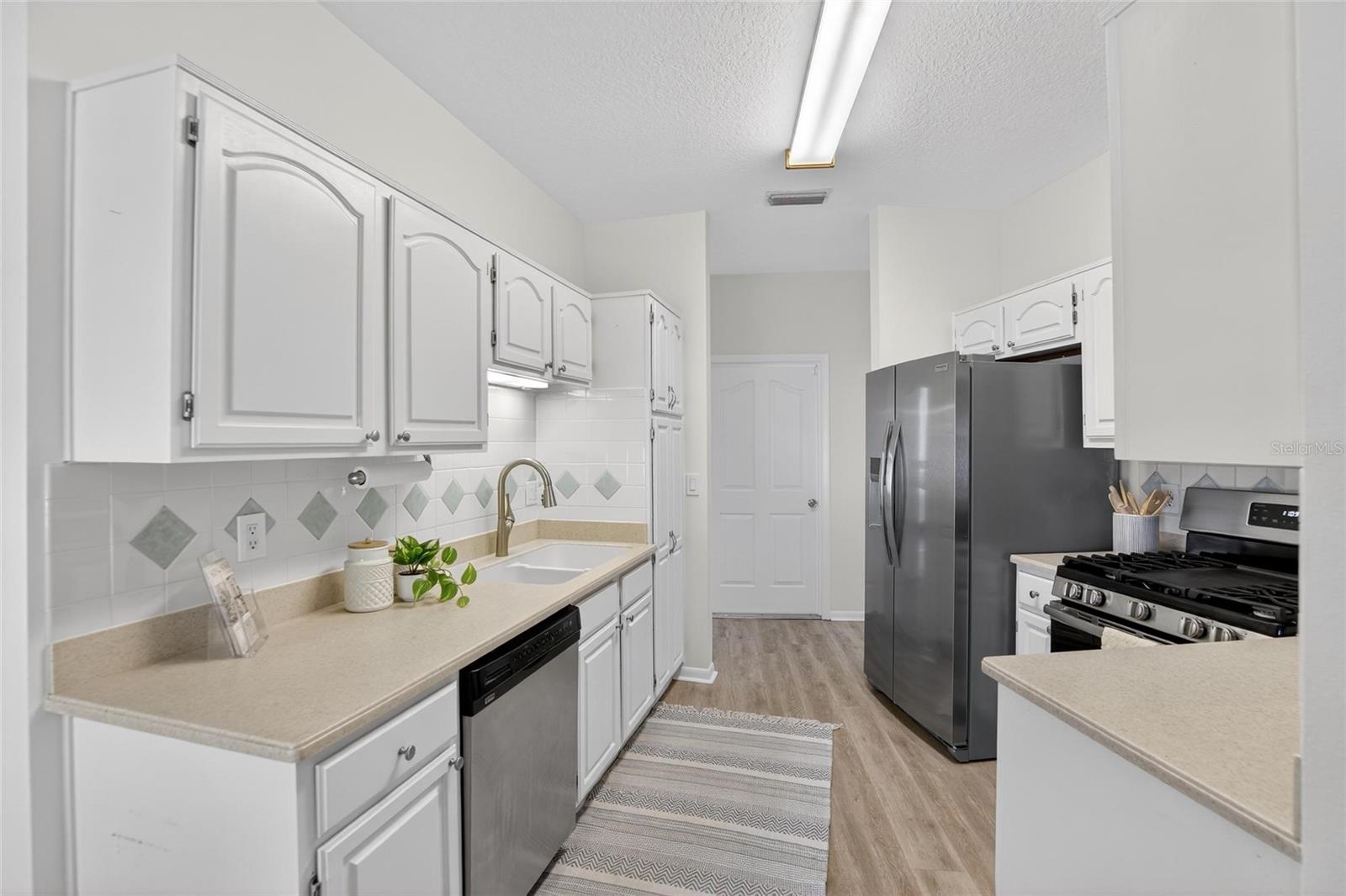 Image 15 of 59 For 6144 Silver Lakes Drive E