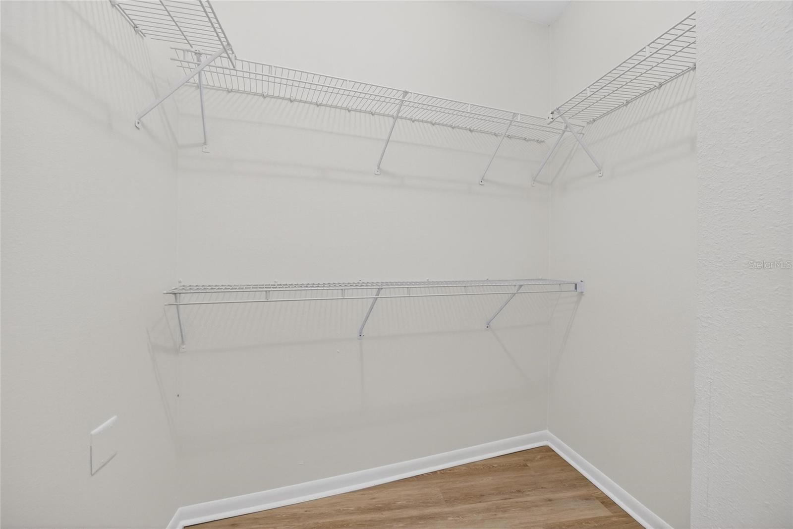 Image 25 of 59 For 6144 Silver Lakes Drive E