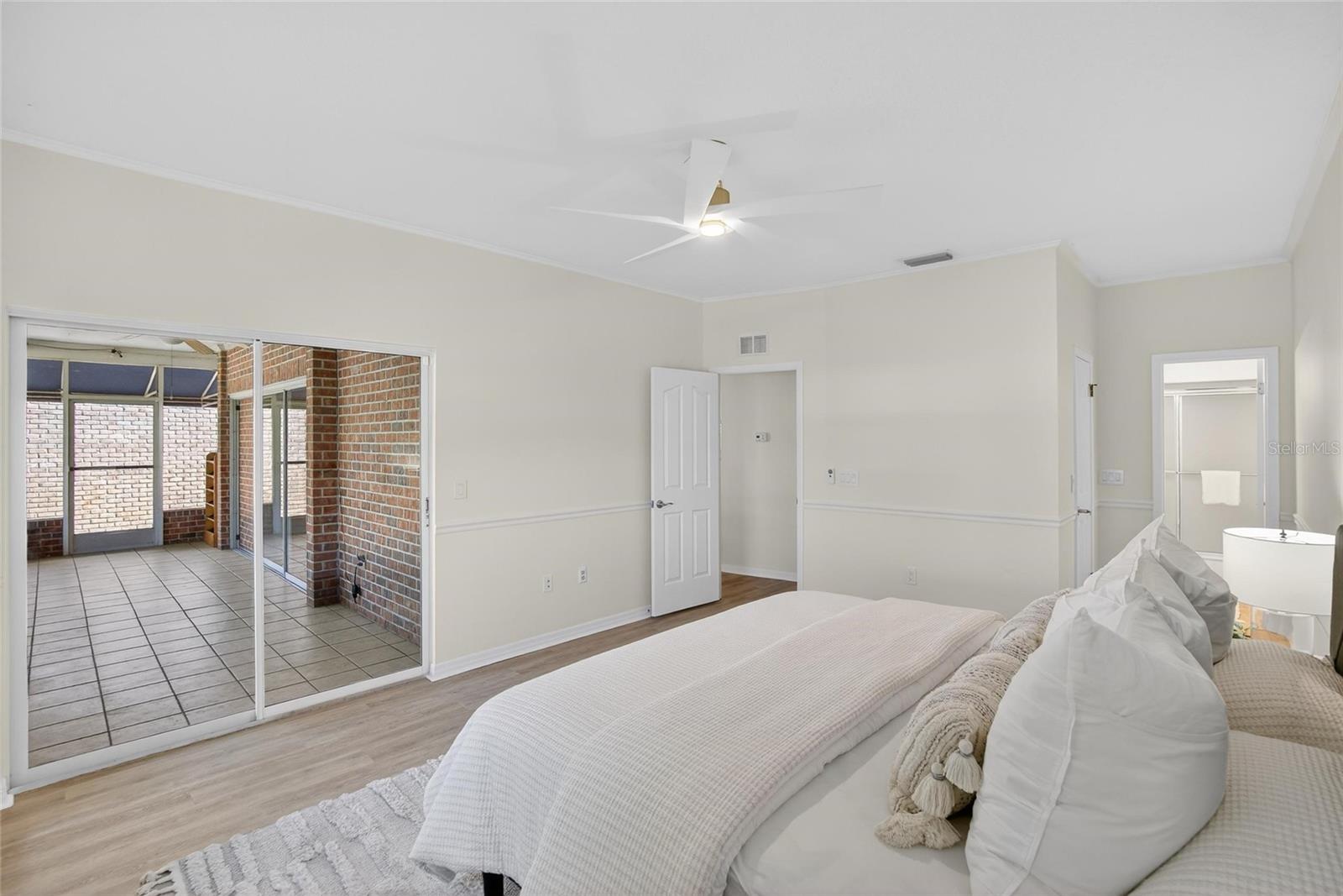 Image 28 of 59 For 6144 Silver Lakes Drive E