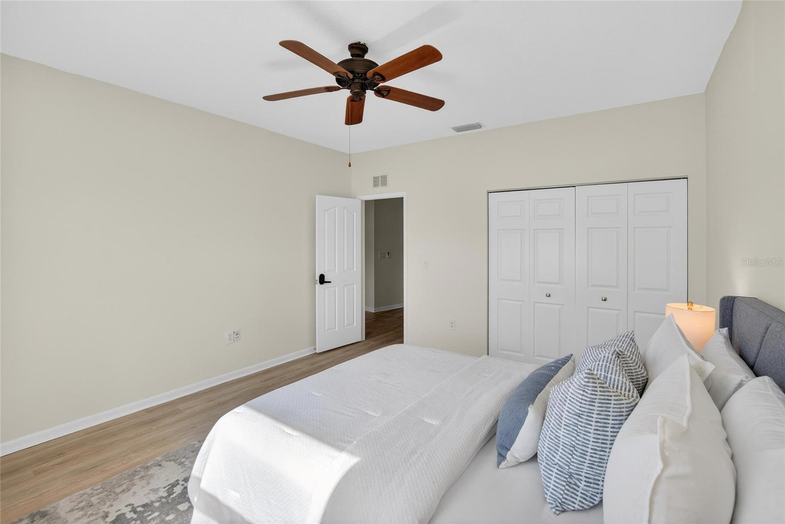 Image 31 of 59 For 6144 Silver Lakes Drive E