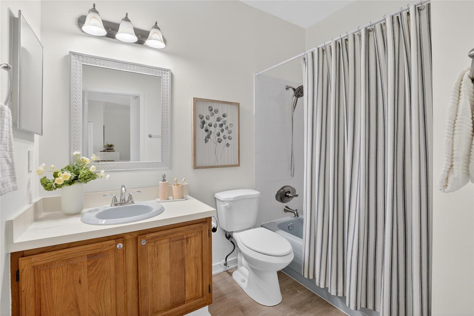 Image 32 of 59 For 6144 Silver Lakes Drive E