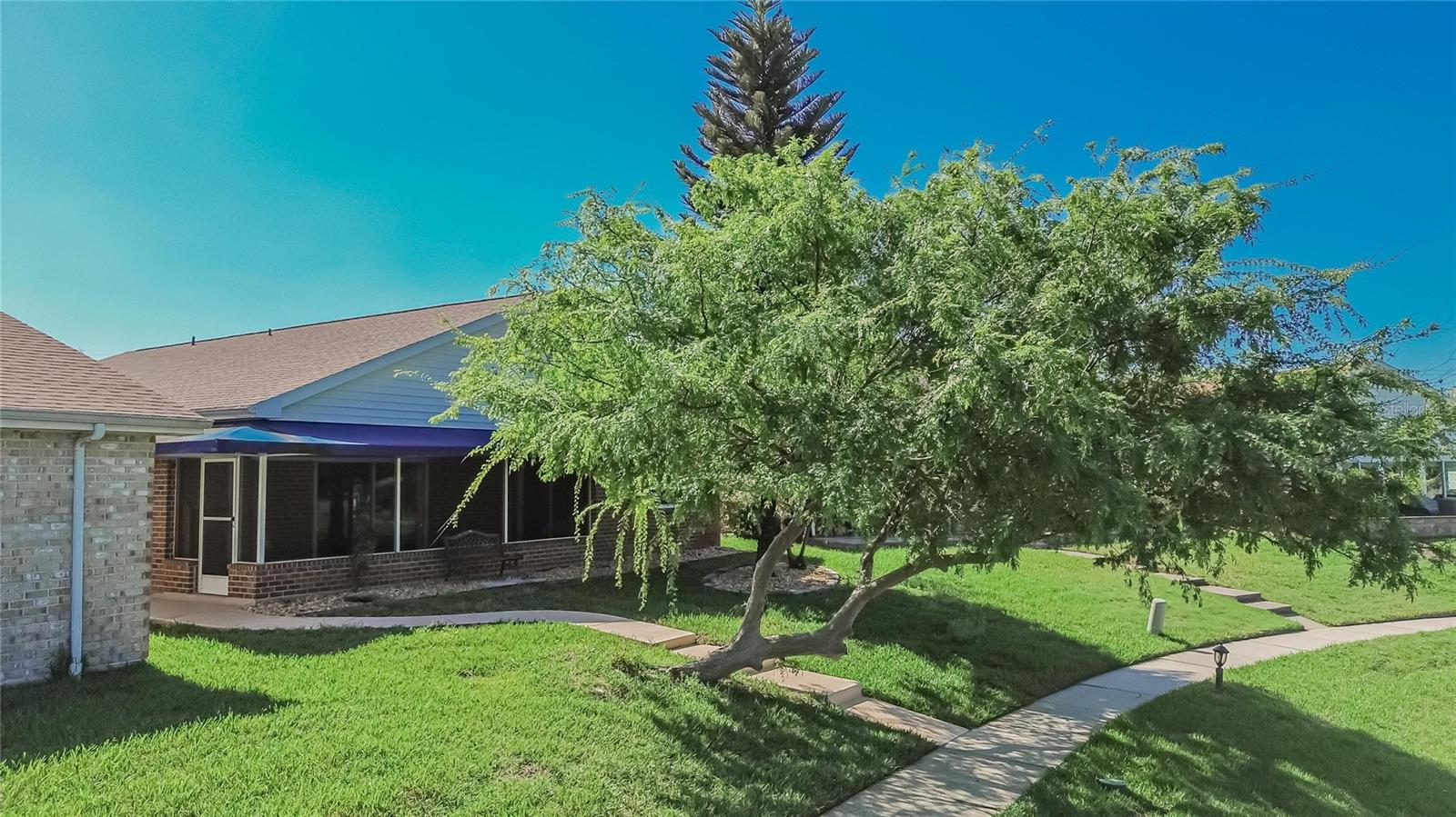 Image 39 of 59 For 6144 Silver Lakes Drive E