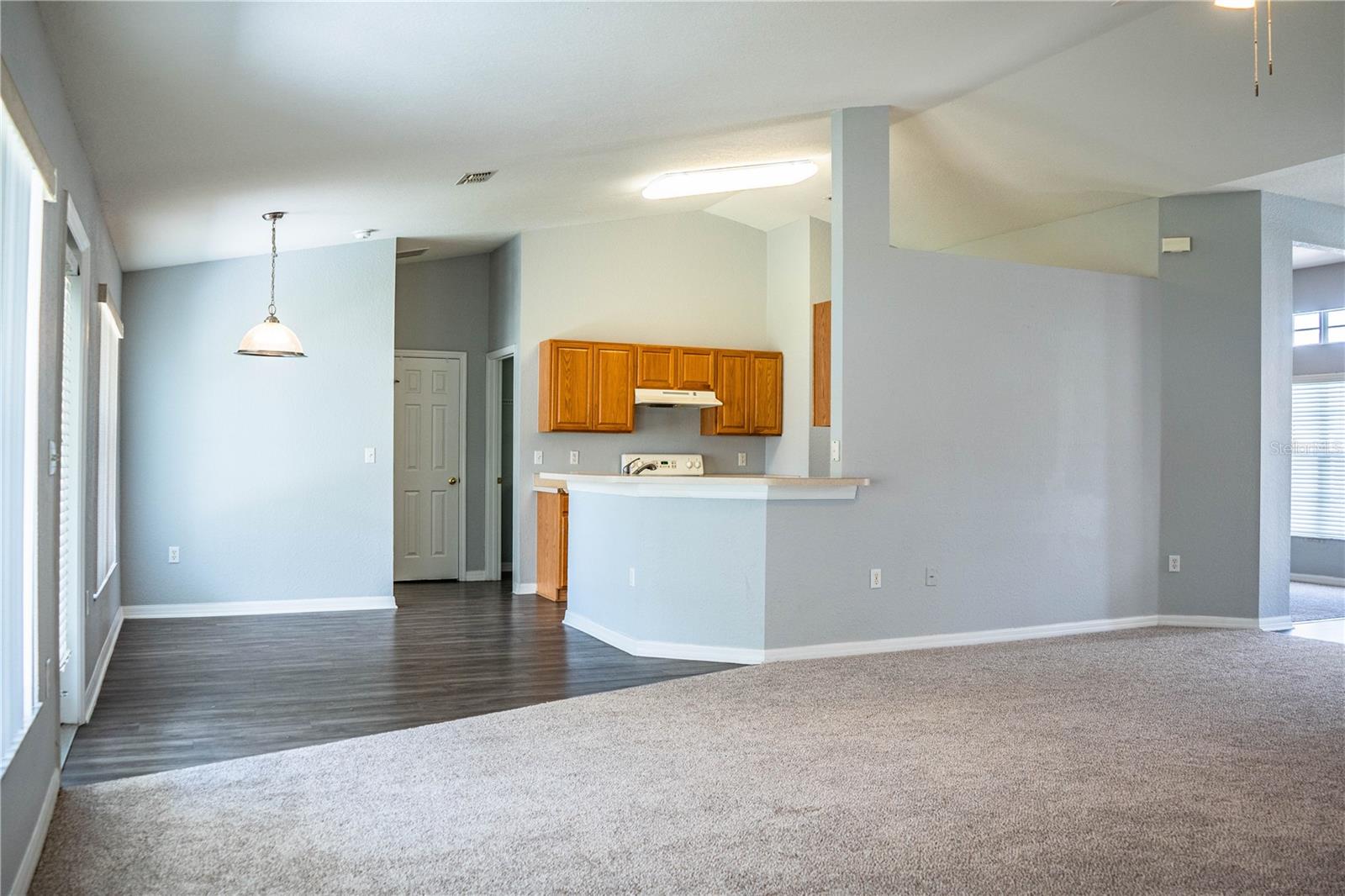 Image 16 of 87 For 233 Towhee Road