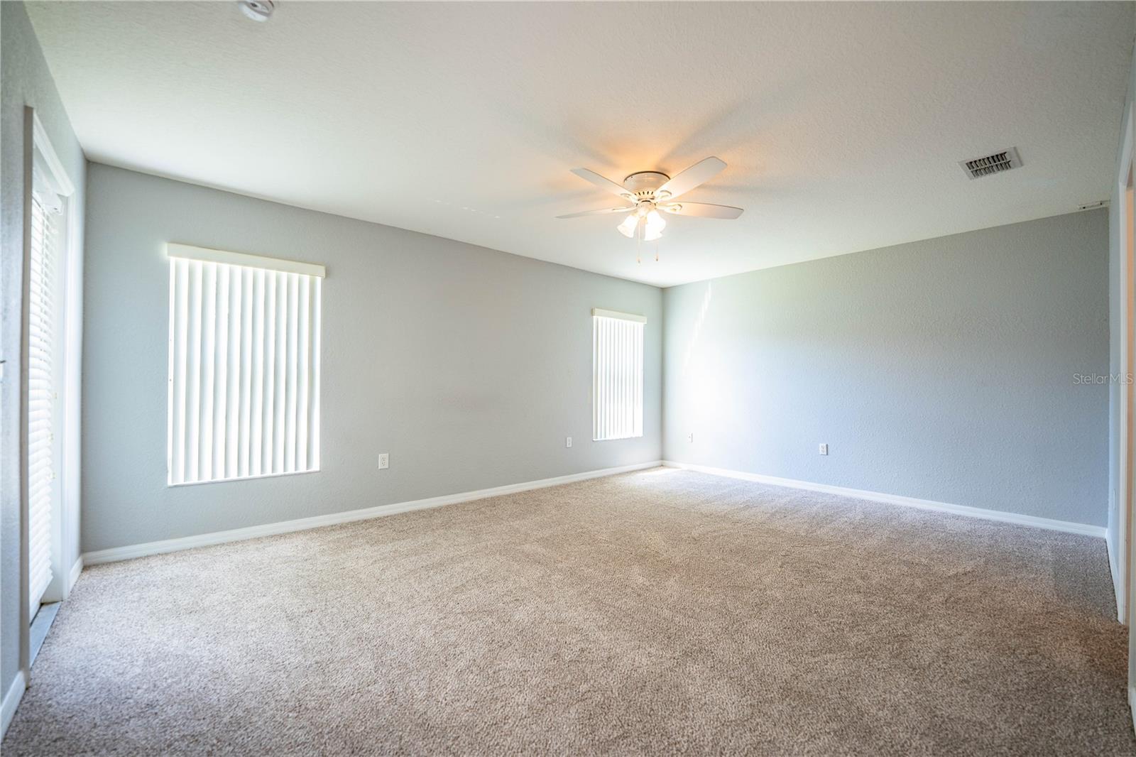 Image 39 of 87 For 233 Towhee Road