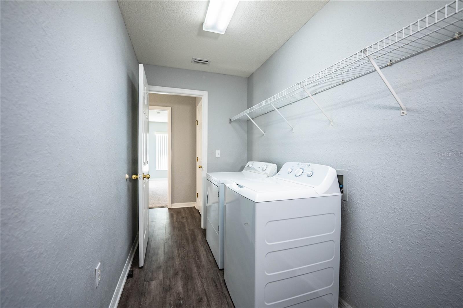 Image 51 of 87 For 233 Towhee Road