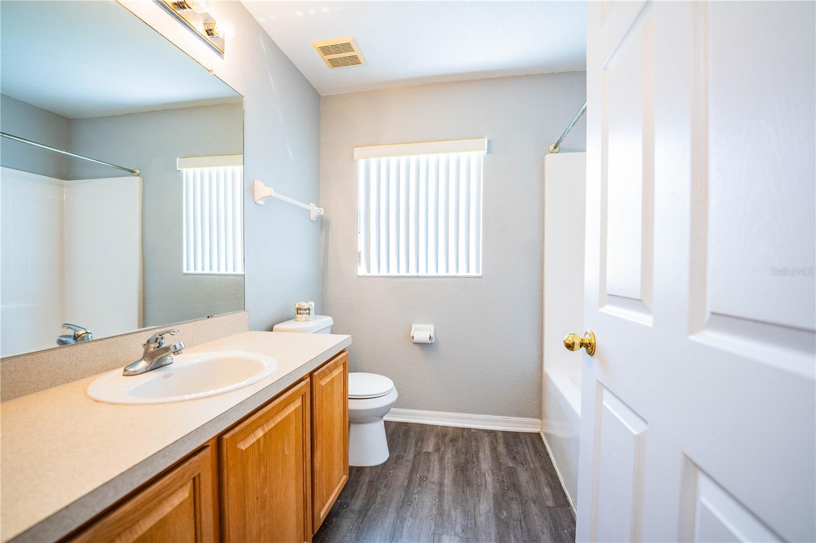 Image 56 of 87 For 233 Towhee Road