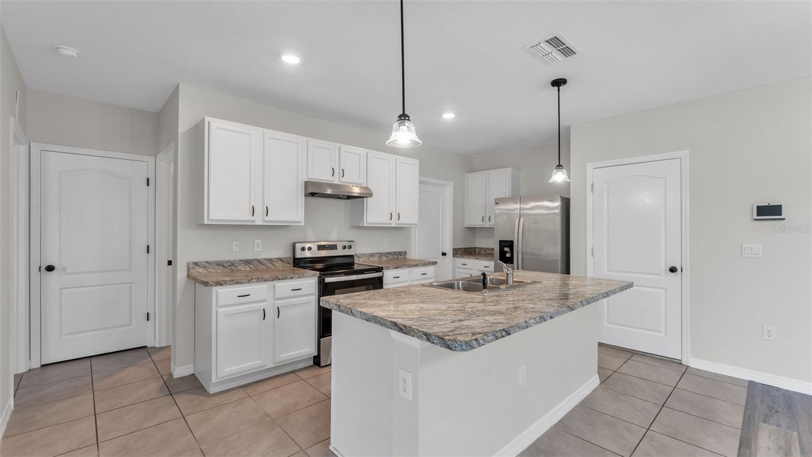 Image 3 of 16 For 225 Gina Lane