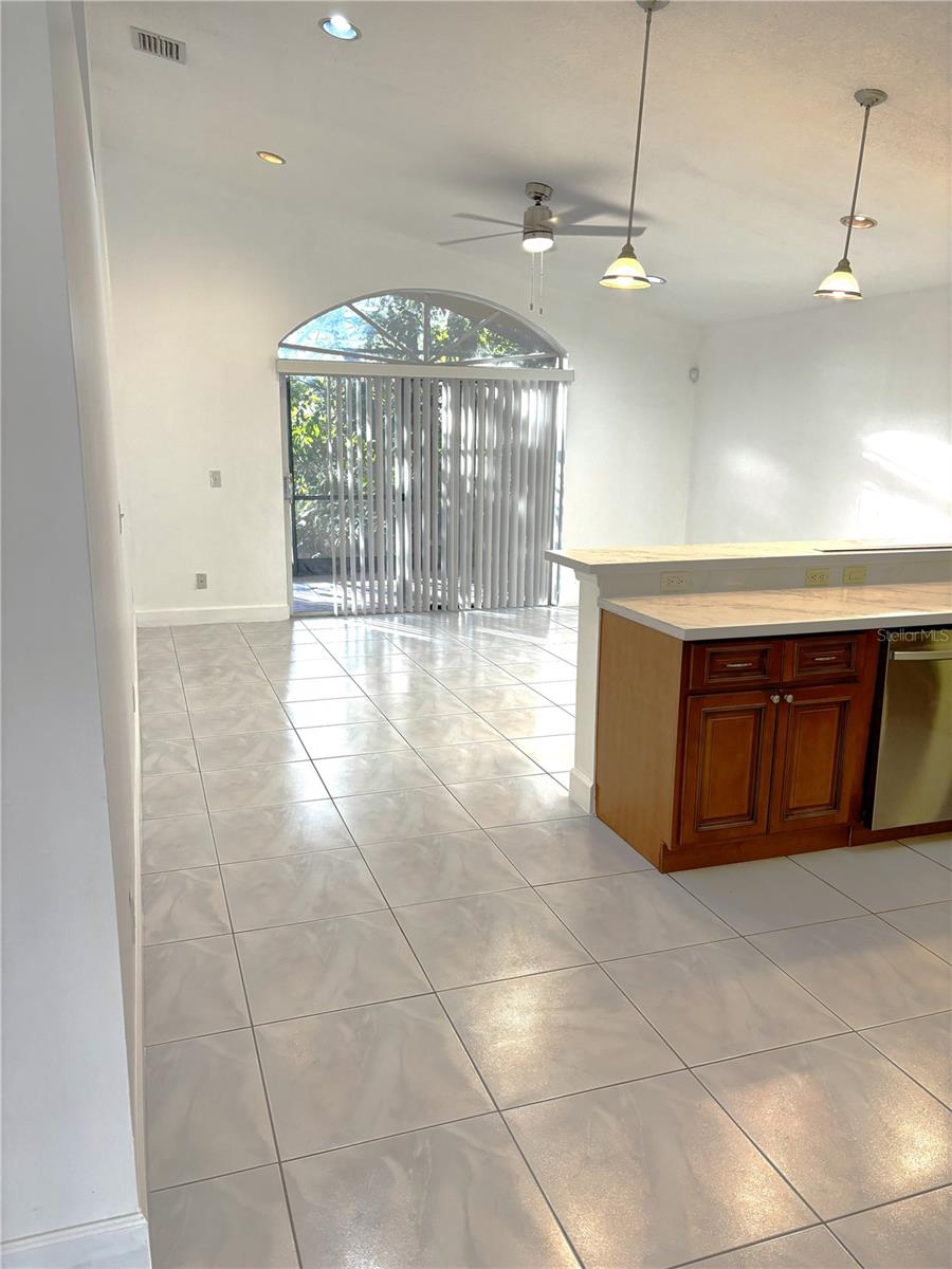 Image 11 of 36 For 510 181st Way