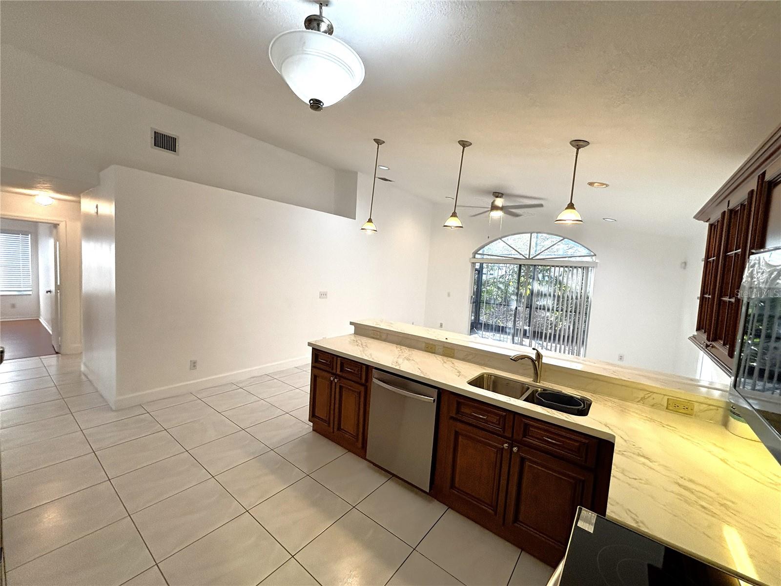 Image 19 of 36 For 510 181st Way