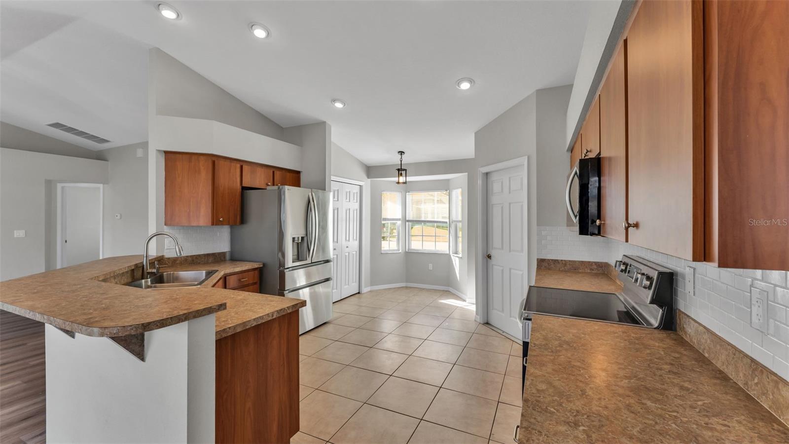 Image 15 of 43 For 4639 Great Blue Heron Drive