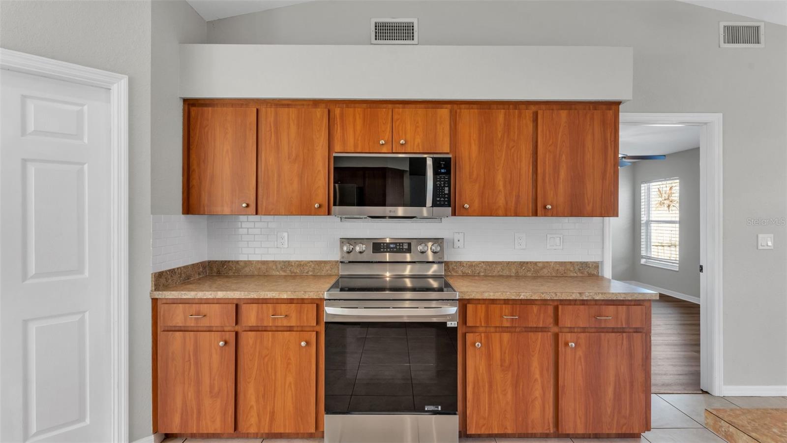 Image 18 of 43 For 4639 Great Blue Heron Drive