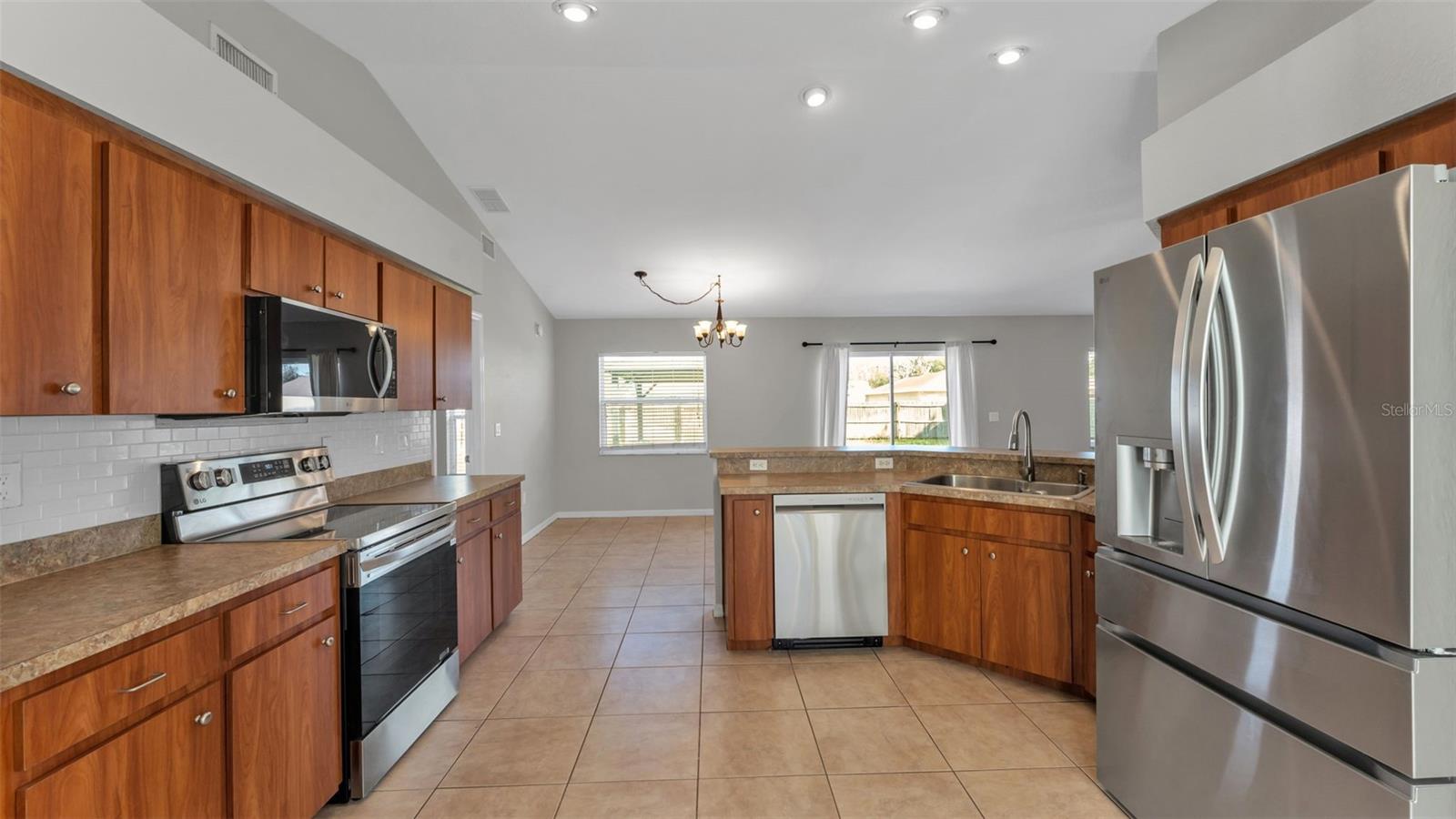 Image 19 of 43 For 4639 Great Blue Heron Drive