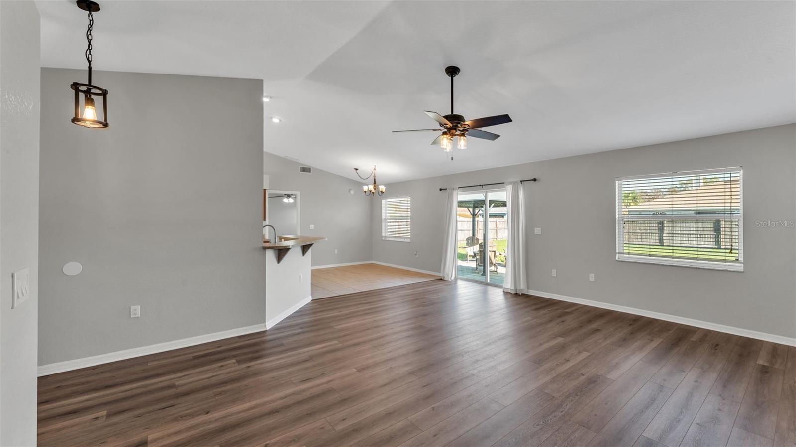 Image 9 of 43 For 4639 Great Blue Heron Drive