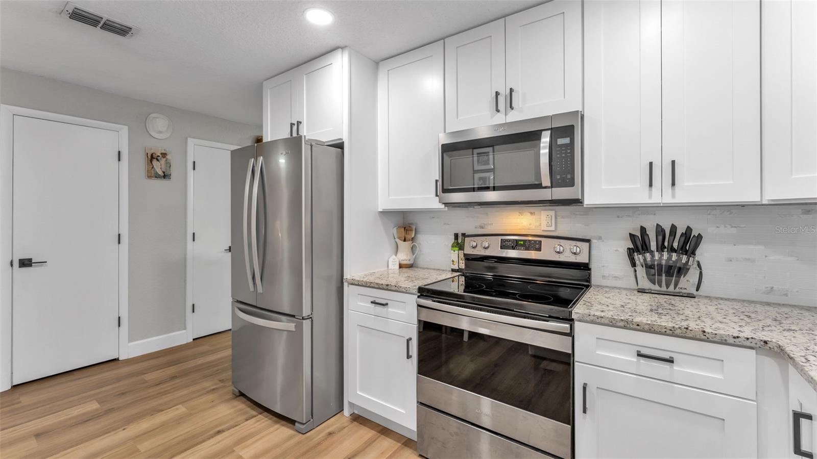 Image 10 of 34 For 631 Nashua Avenue