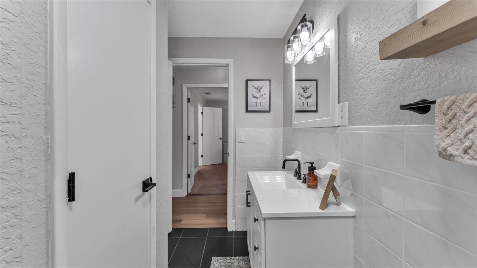 Image 18 of 34 For 631 Nashua Avenue