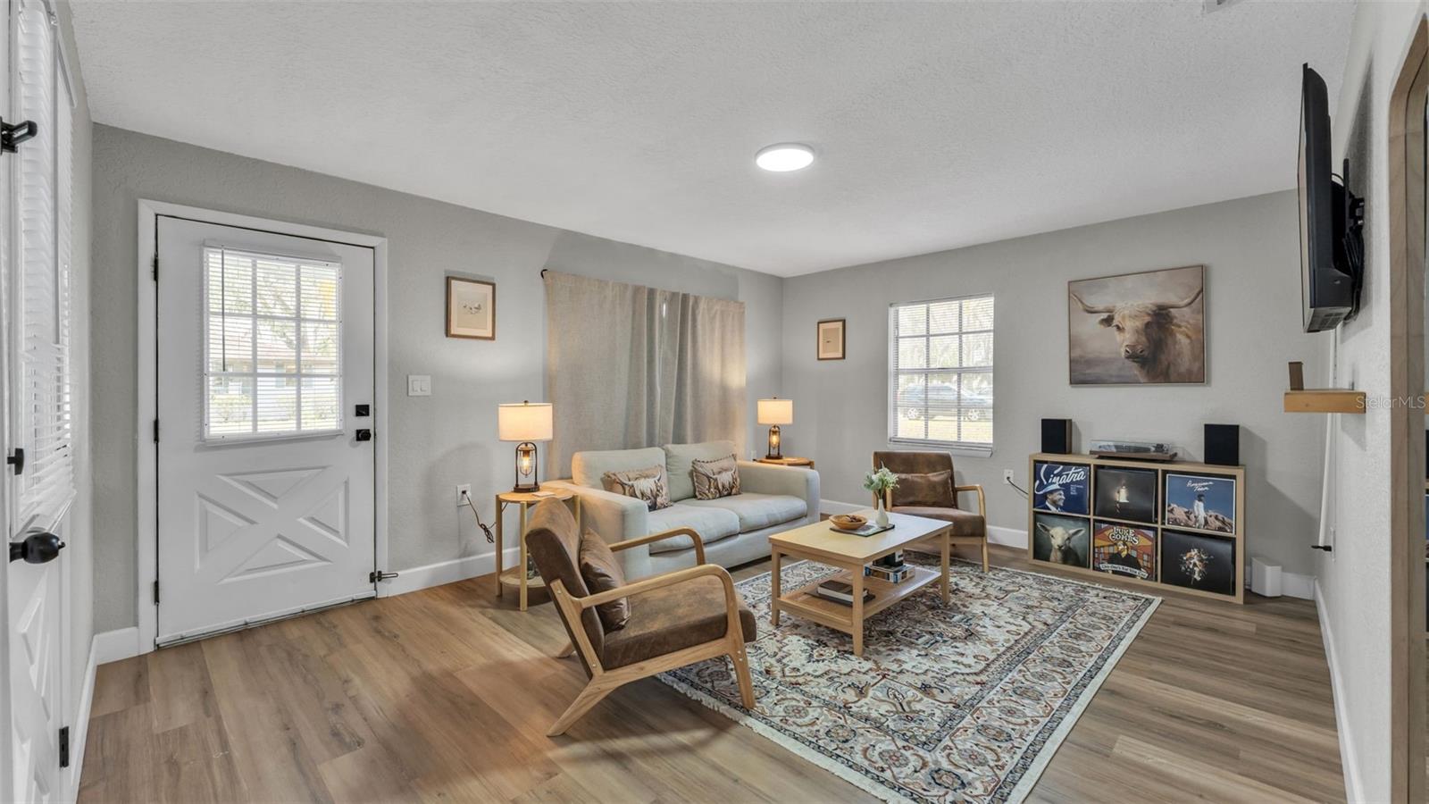 Image 4 of 34 For 631 Nashua Avenue