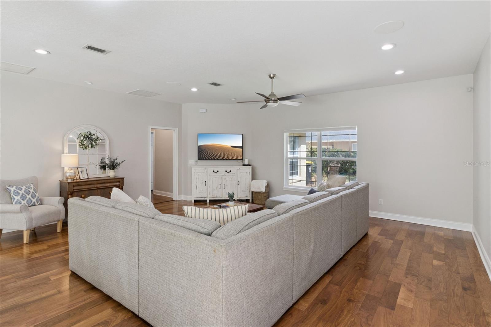 Image 24 of 64 For 100 Wyndham Drive