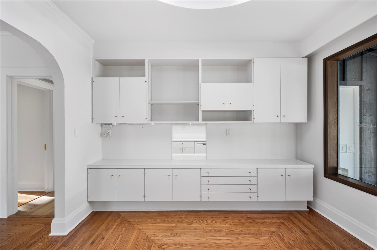 Image 15 of 67 For 210 Palm Drive