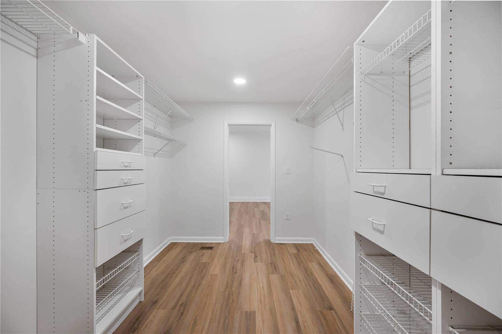 Image 31 of 67 For 210 Palm Drive