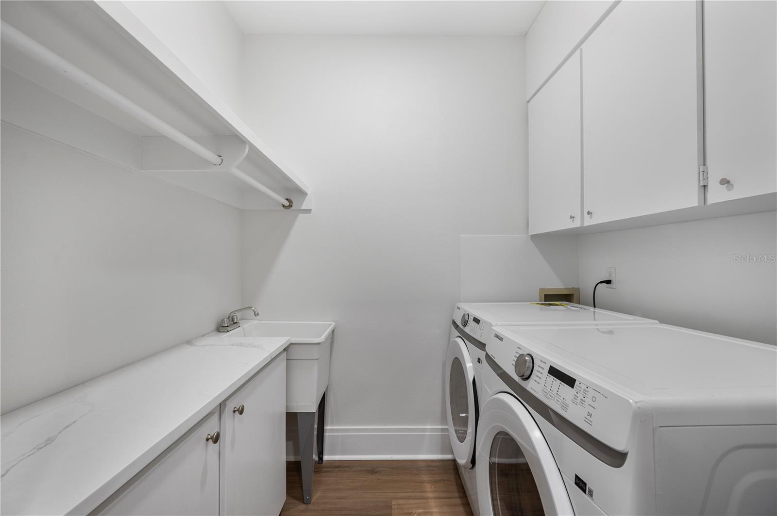 Image 40 of 67 For 210 Palm Drive