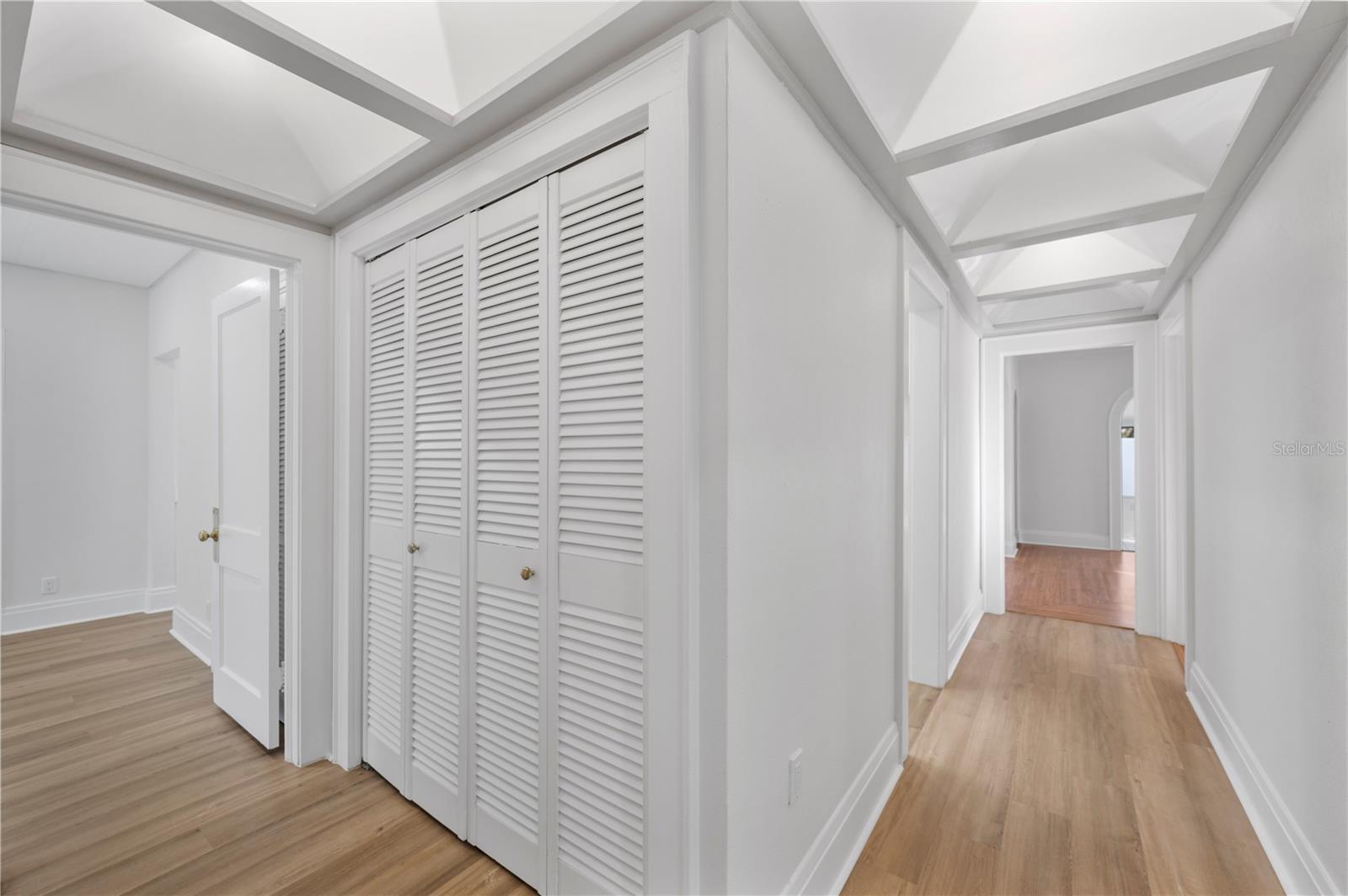 Image 47 of 67 For 210 Palm Drive