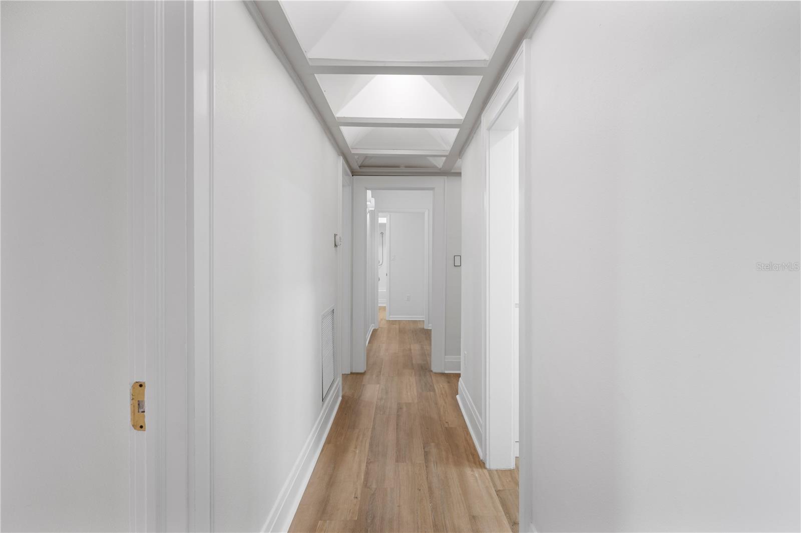 Image 48 of 67 For 210 Palm Drive