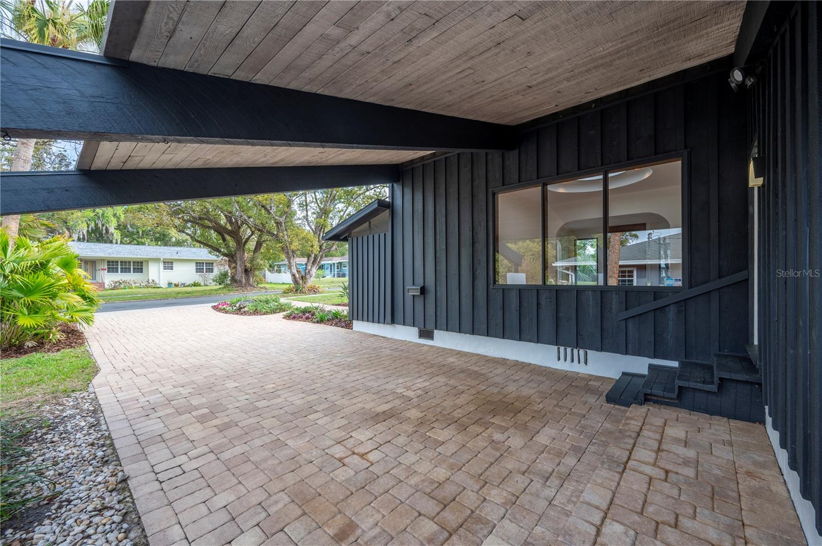 Image 53 of 67 For 210 Palm Drive