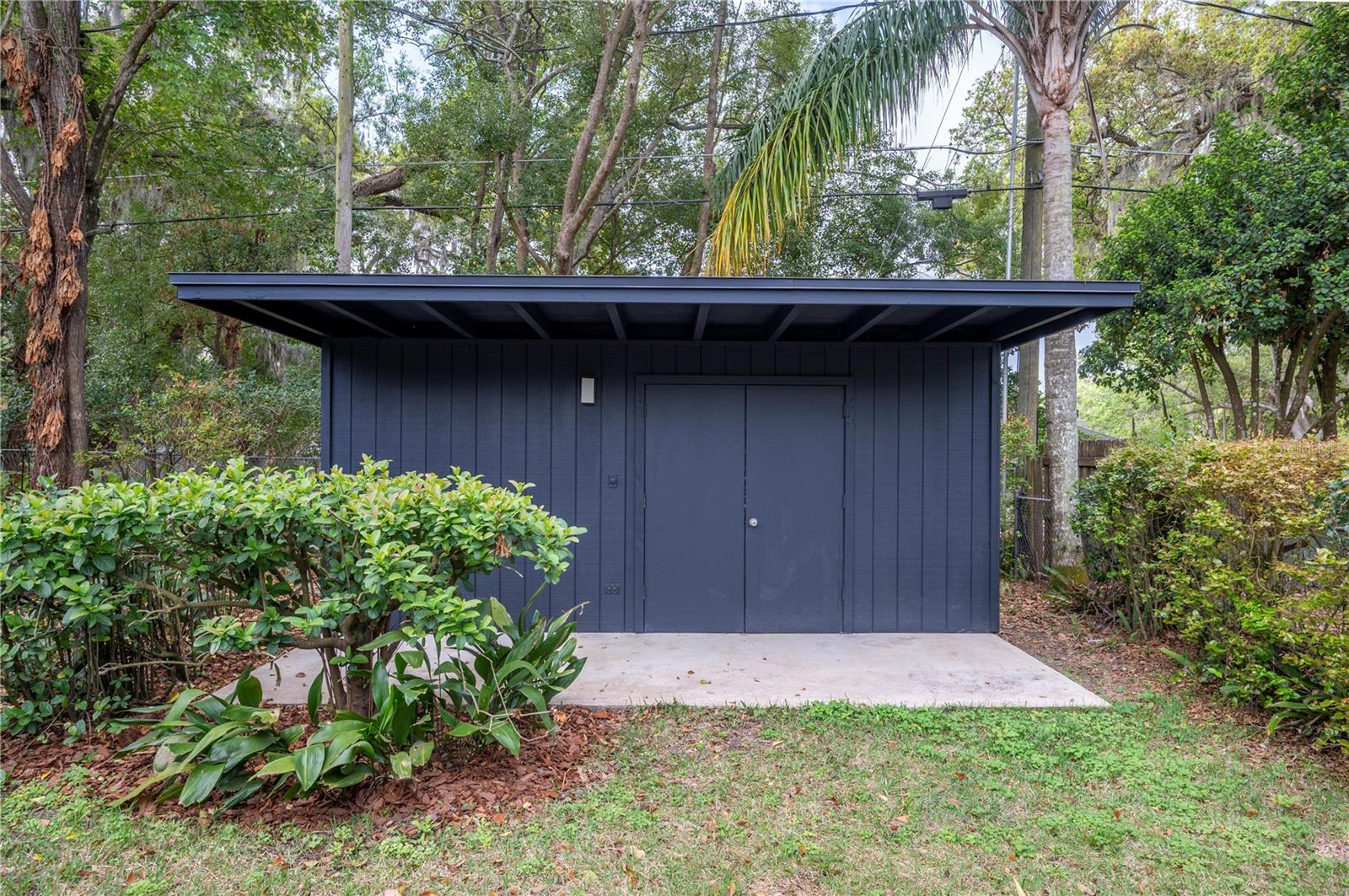 Image 61 of 67 For 210 Palm Drive