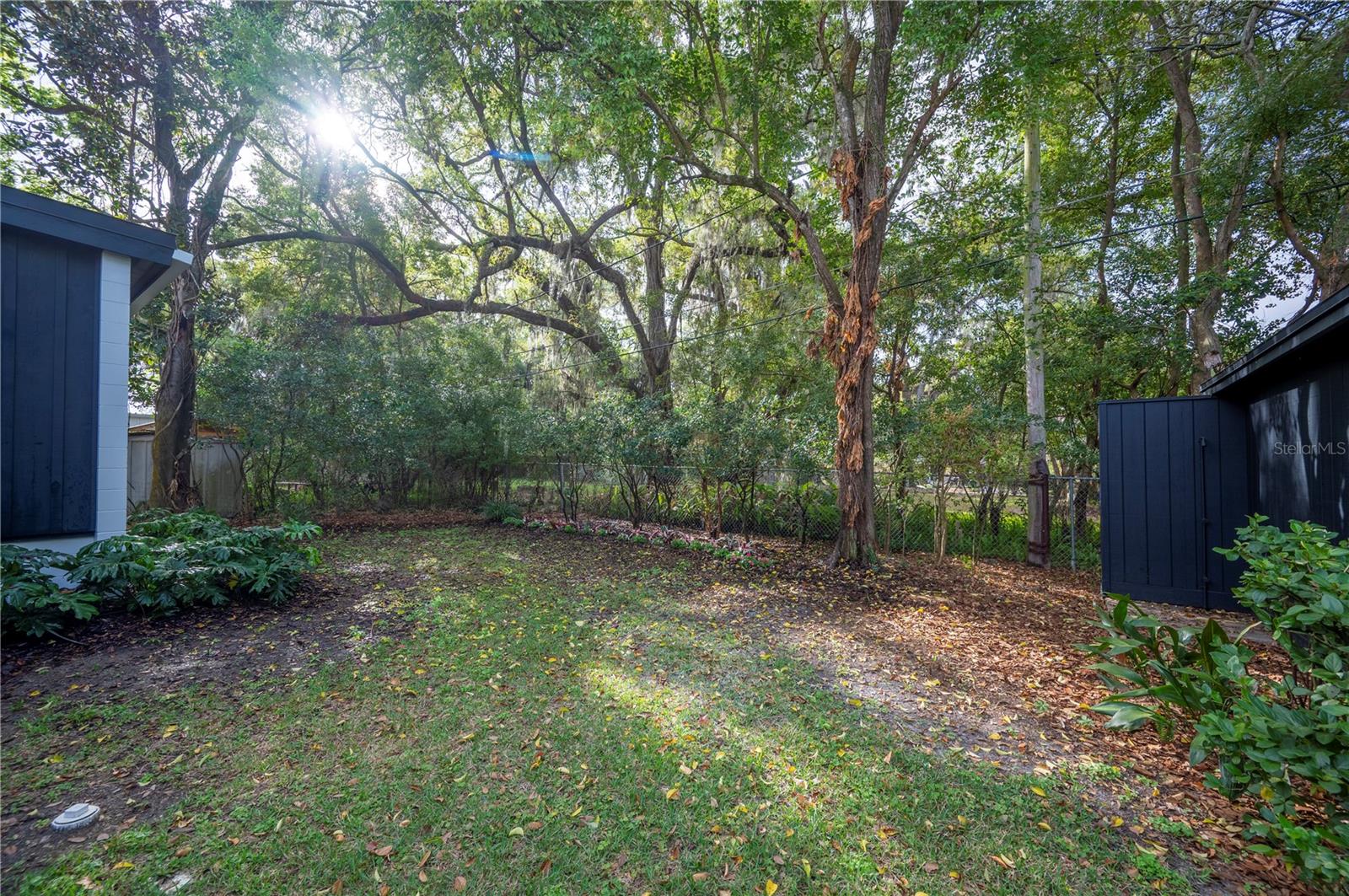 Image 62 of 67 For 210 Palm Drive